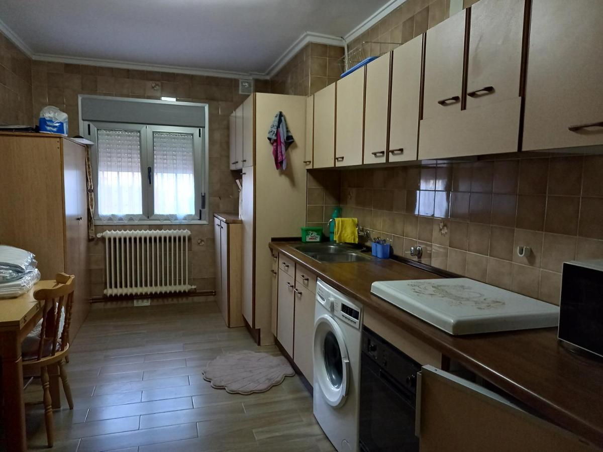 Apartamento Pension La Via Lactea Hotel Fromista Bagian luar foto