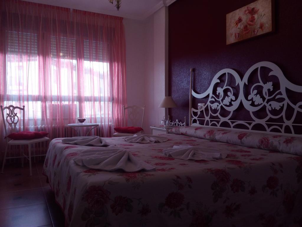 Apartamento Pension La Via Lactea Hotel Fromista Bagian luar foto